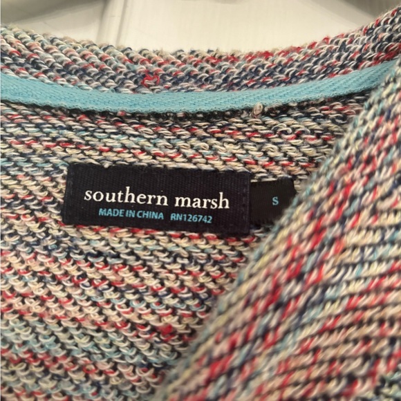 Women’s Southern Marsh sweater size small looks goods with jeans, leggings - Picture 4 of 5